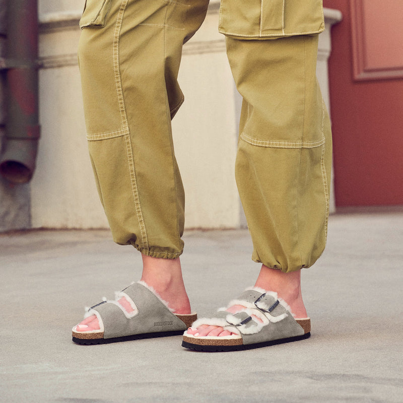 ARIZONA SHEARLING - STONE COIN - SUEDE